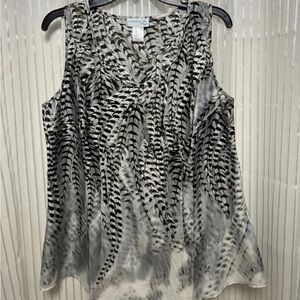 “Creation L” black & white with gray throughout top. New. USA SZ (10)